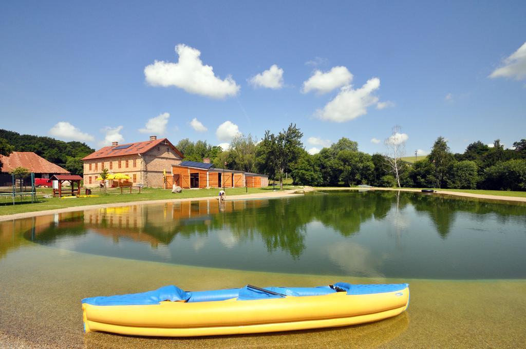 Hotel Rekreacni Areal Dvur Honetice Exterior foto
